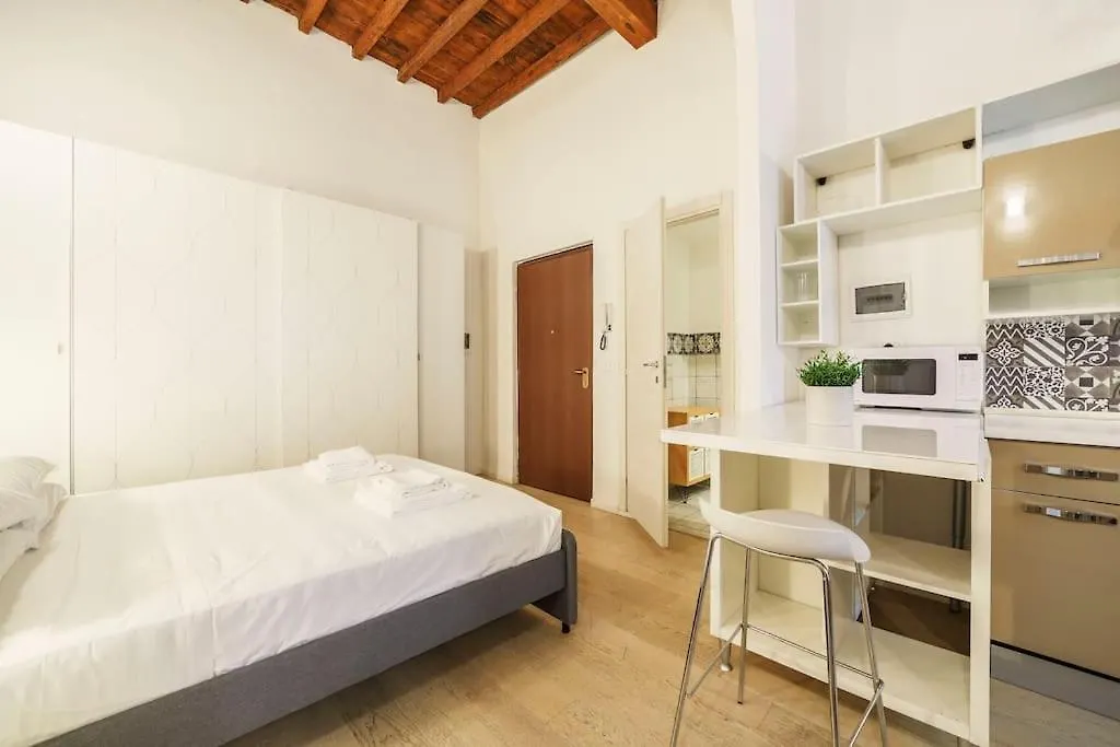 Unyca - Central Studio In Florence 1-1